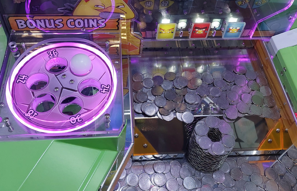 Coin Pushers Angry Birds Coin Crash